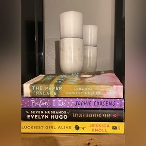 NYT Bestseller Bundle: Luckiest Girl Alive, Seven Husbands of Evelyn Hugo & more